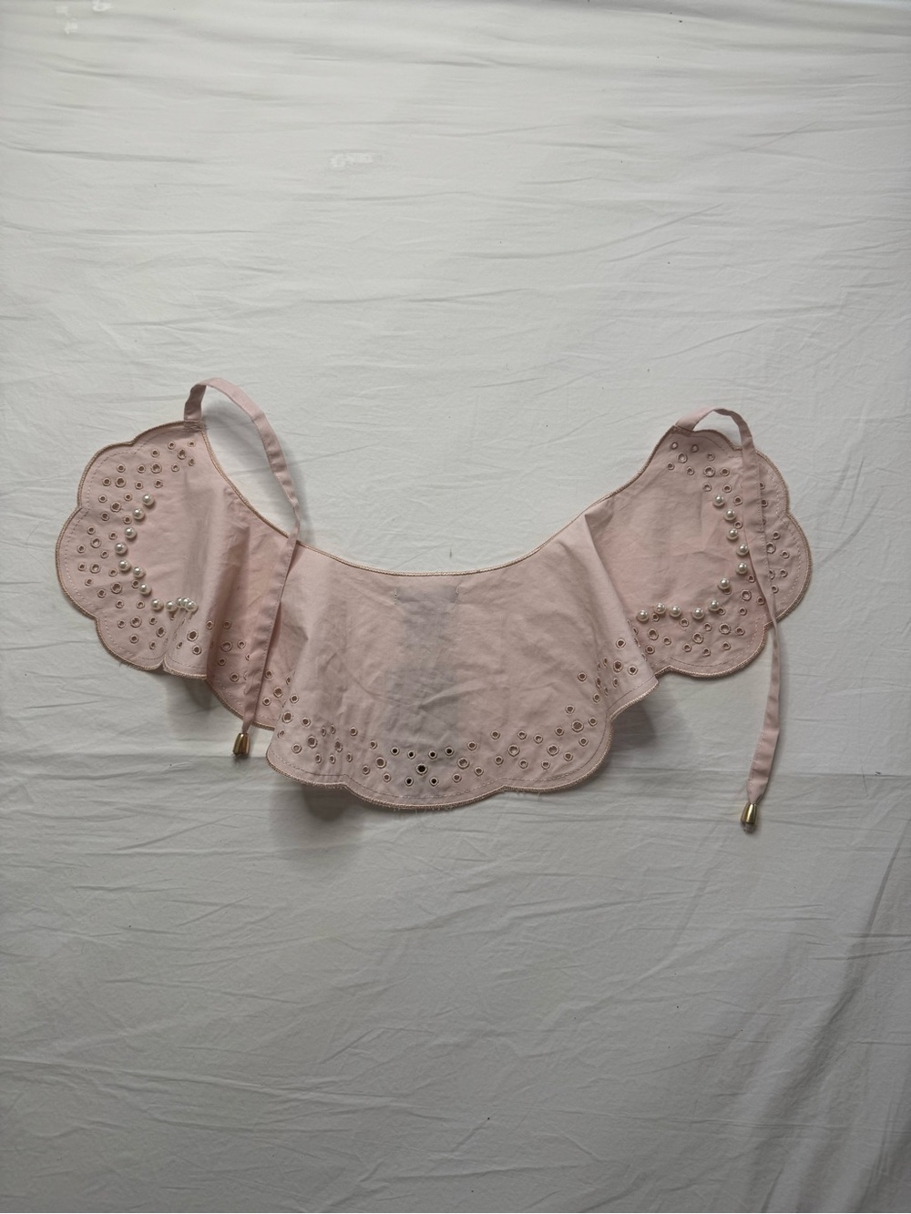 Steve Madden - Blush Scalloped Eyelet Cotton Pearl Trim Detachable Collar - Picture 2 of 9